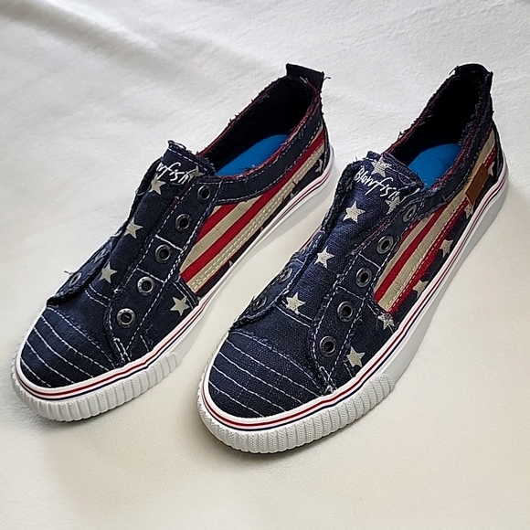 Blowfish Malibu Bettie Play Sneaker ONLY ONE LEFT! - Picture 2 of 14